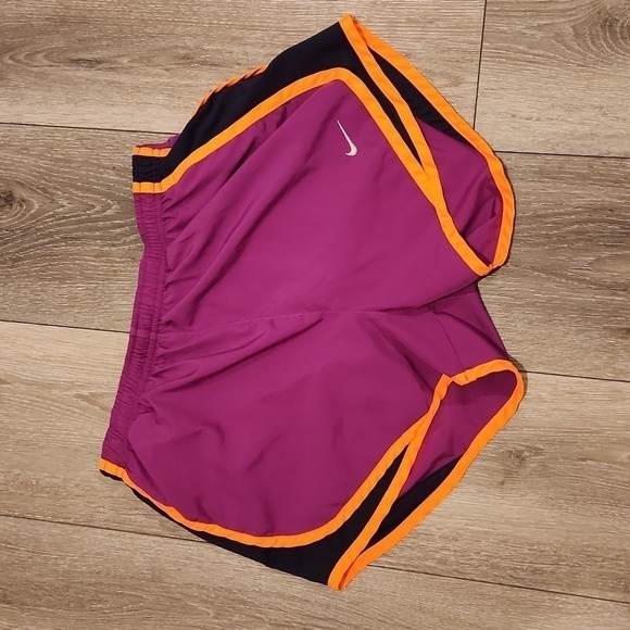 Nike Running Short - Picture 1 of 3